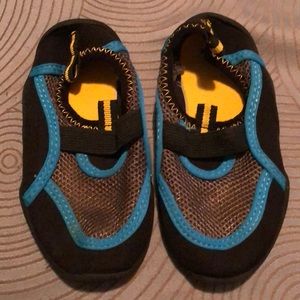 Toddler boys shoes